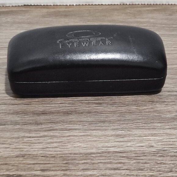 Oakley eyewear glasses case with cleaning cloth black cream - Picture 3 of 9